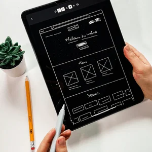 UX-веб-дизайн в Figma: большой курс по UX с нейросетями (2025)